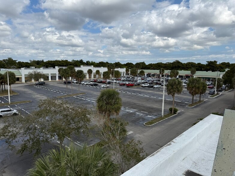 More Photos Of 7979 Pines Blvd, Pembroke Pines Storefront Retail Office For Sale
