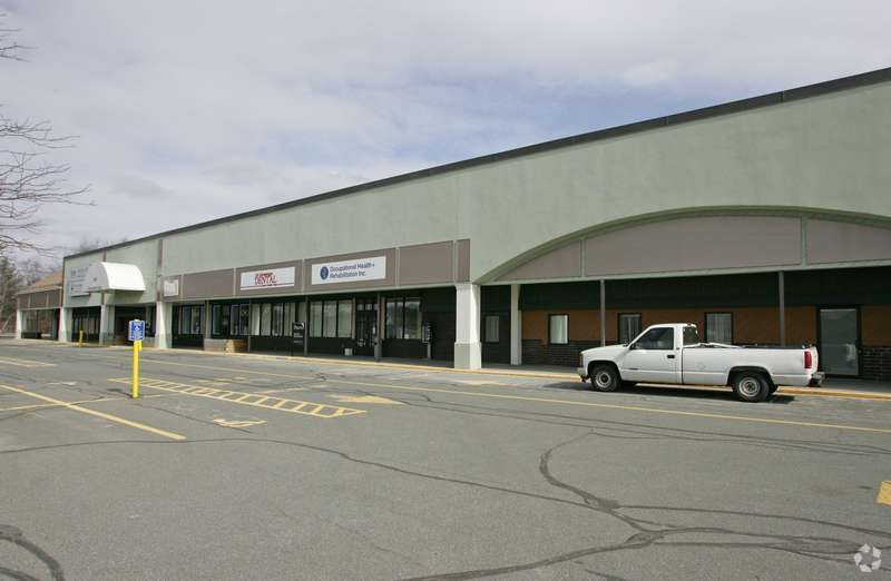 More Photos Of 489-493 Bernardston Rd, Greenfield Storefront For Lease