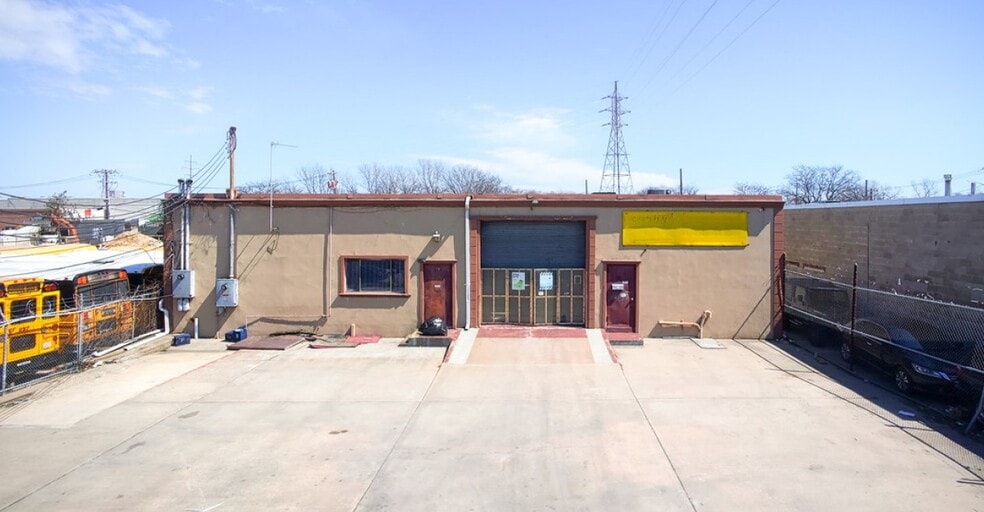 Primary Photo Of 10 Wheelock Ave, Inwood Warehouse For Sale
