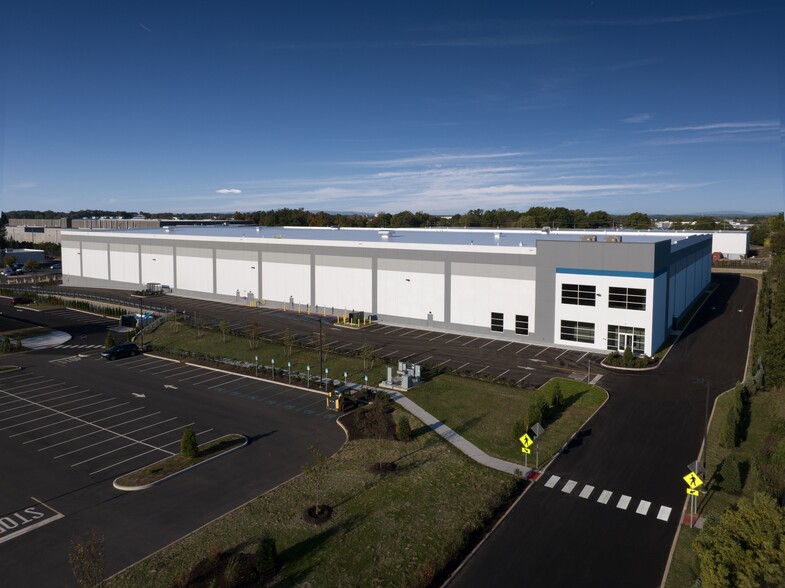 Primary Photo Of 110 Belmont Dr, Somerset Warehouse For Lease