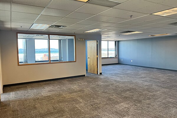 More Photos Of 30 Main St, Burlington Office For Lease