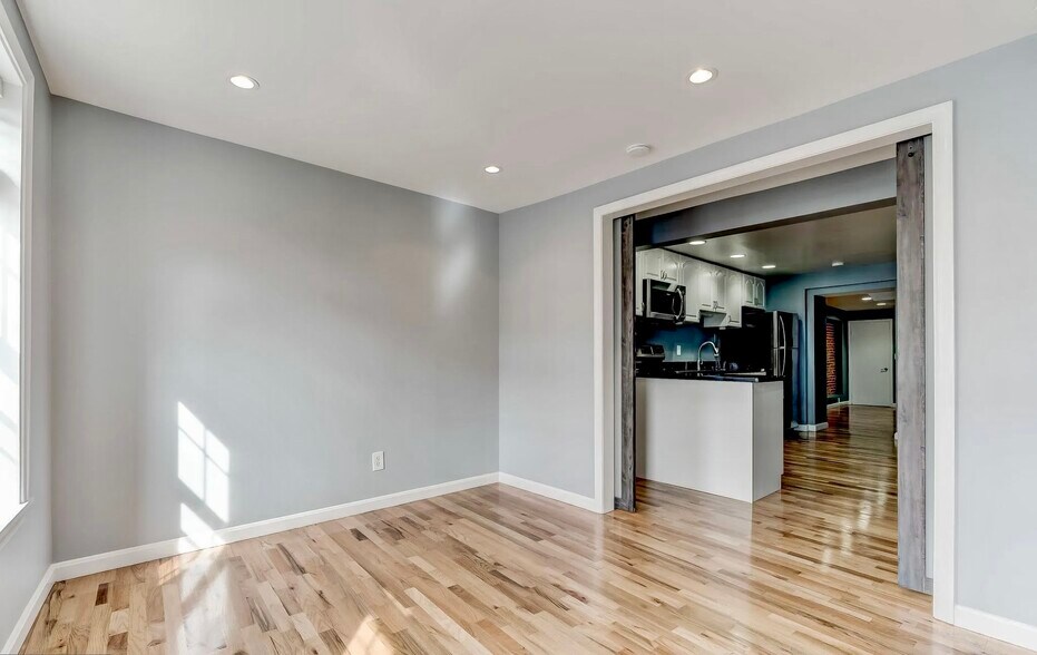 More Photos Of 1049 S Charles St, Baltimore Storefront Retail Residential For Sale