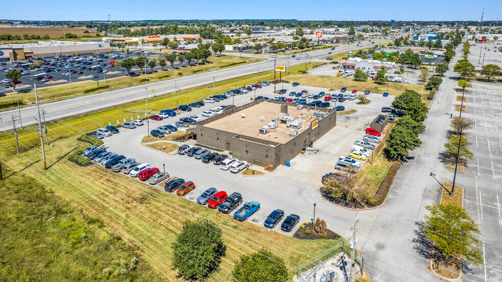 More Photos Of 5311 Frederica St, Owensboro Restaurant For Sale