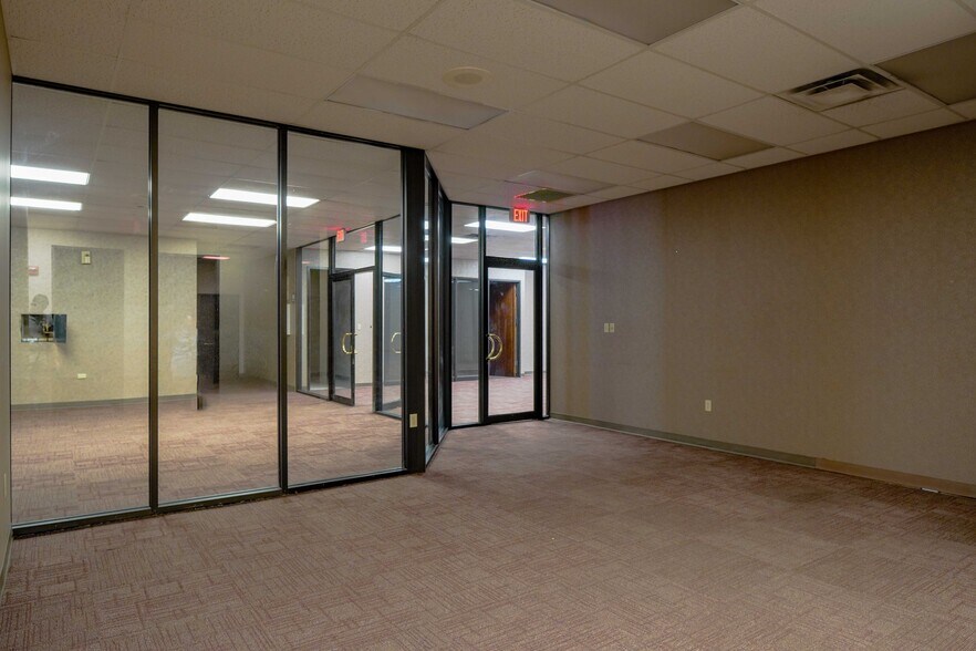 More Photos Of 1100 Matamoros St, Laredo Office For Lease