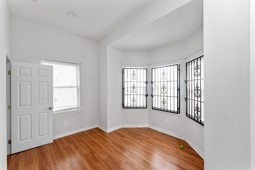 More Photos Of 1305 N 15th St, Philadelphia Apartments For Sale