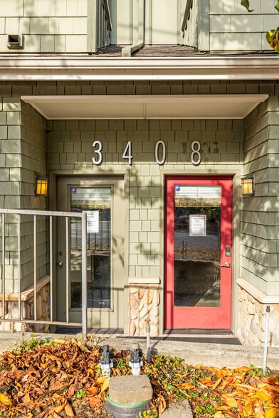 More Photos Of 3408 NE 65th St, Seattle Office Residential For Sale