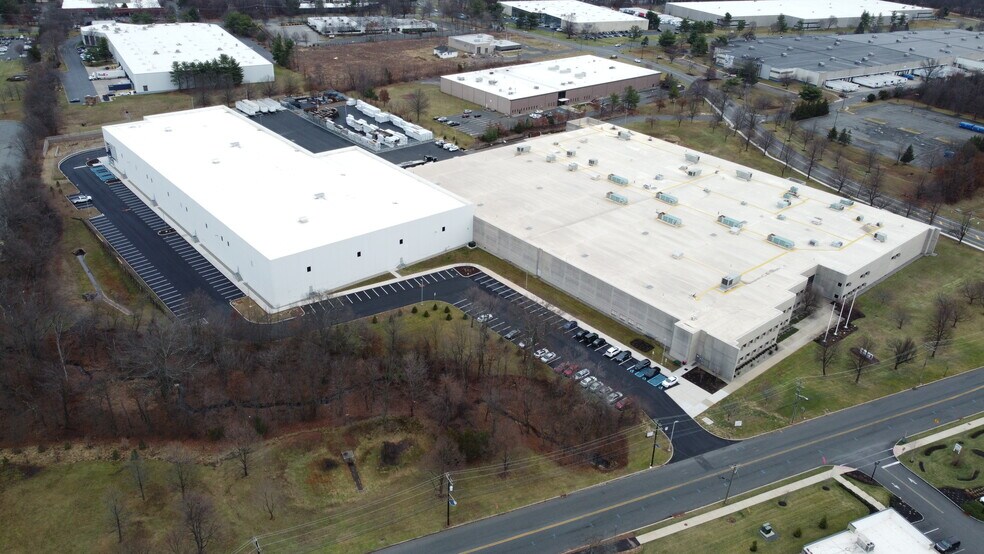 More Photos Of 1100 Randolph Rd, Somerset Warehouse For Lease