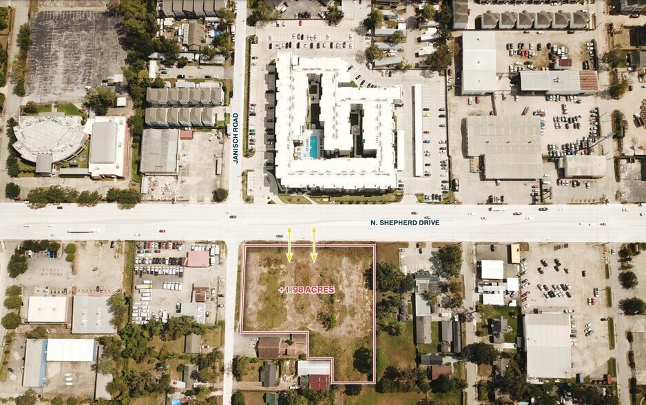 More Photos Of 4831 N Shepherd Dr, Houston Land For Lease