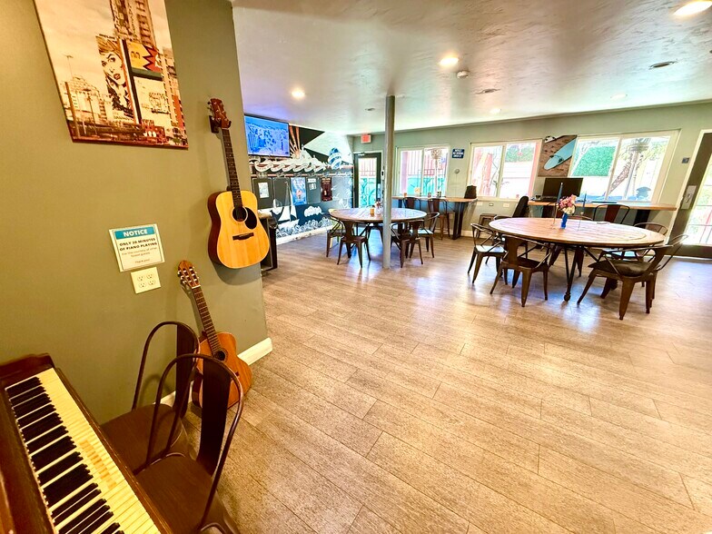 More Photos Of 3790 Udall St, San Diego Hospitality For Sale