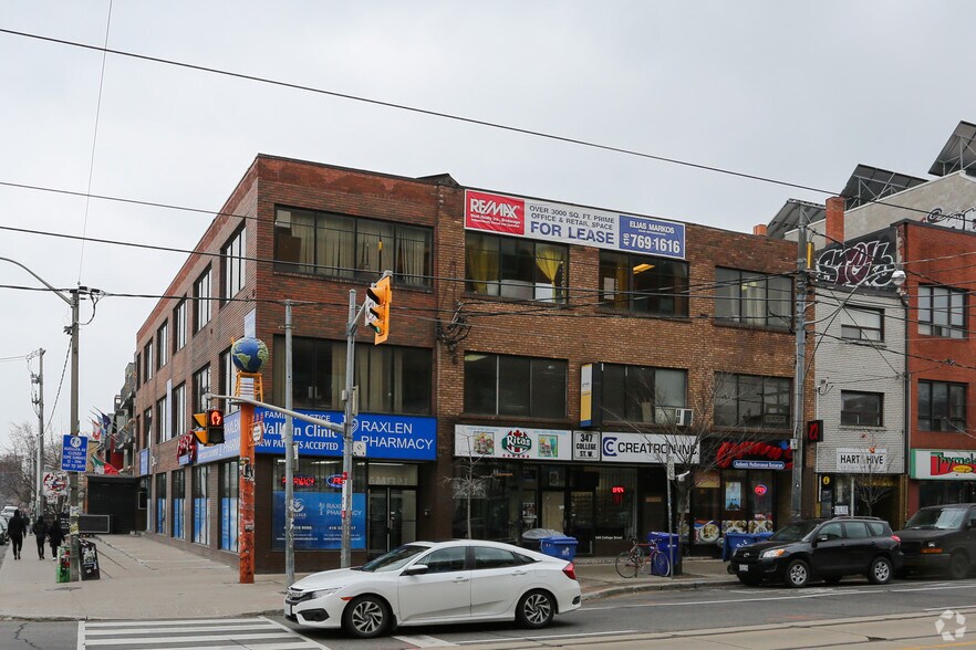 More Photos Of 349 College St, Toronto Storefront Retail Office For Lease