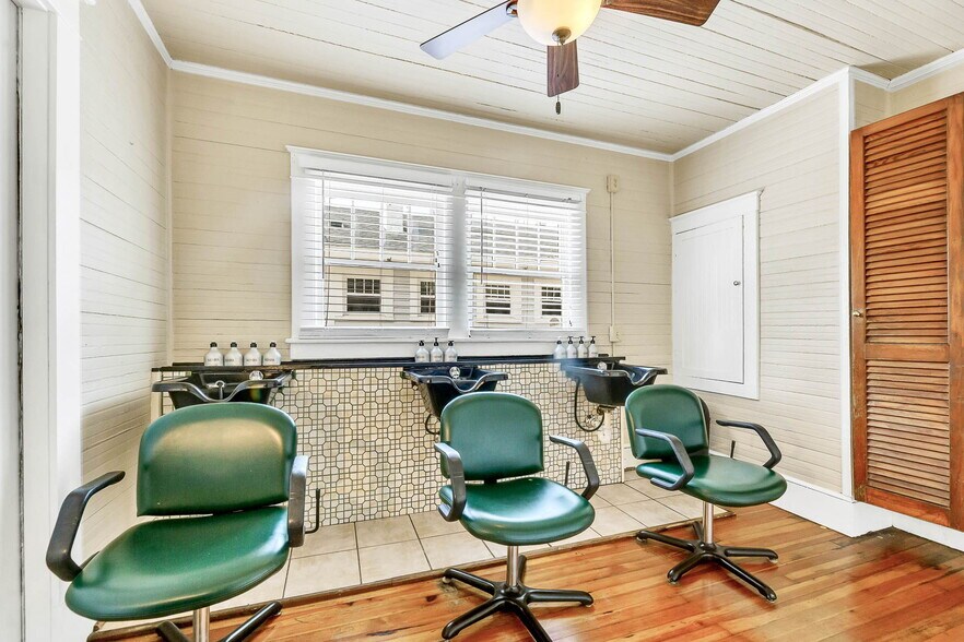 More Photos Of 104 State St, Greensboro Freestanding For Sale