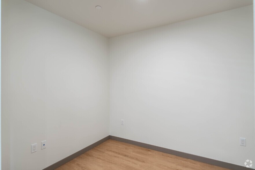 More Photos Of 110 Roy St, Seattle Apartments For Lease