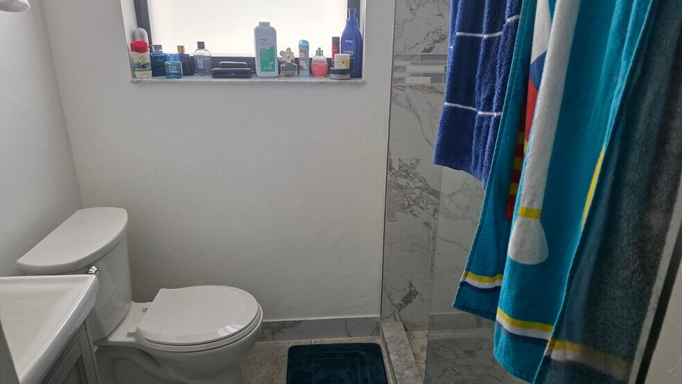 More Photos Of 117 N 5th St, Fort Pierce Office Residential For Sale