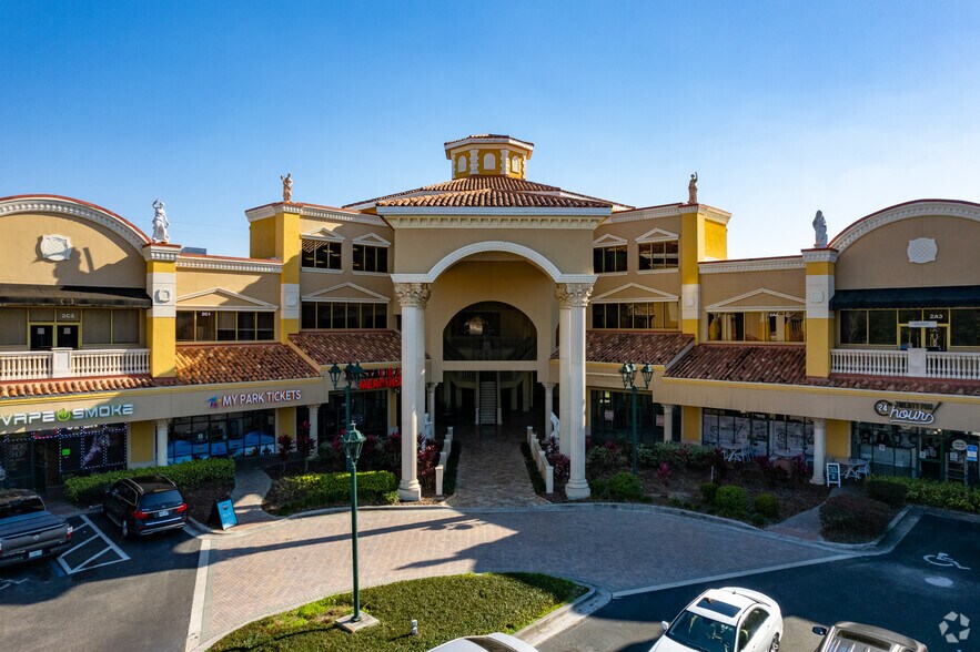 More Photos Of 11901-11951 International Dr, Orlando Unknown For Lease
