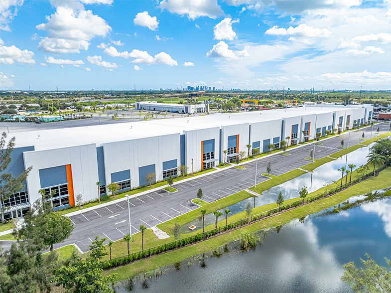 More Photos Of 3055 Burris Rd, Davie Unknown For Lease