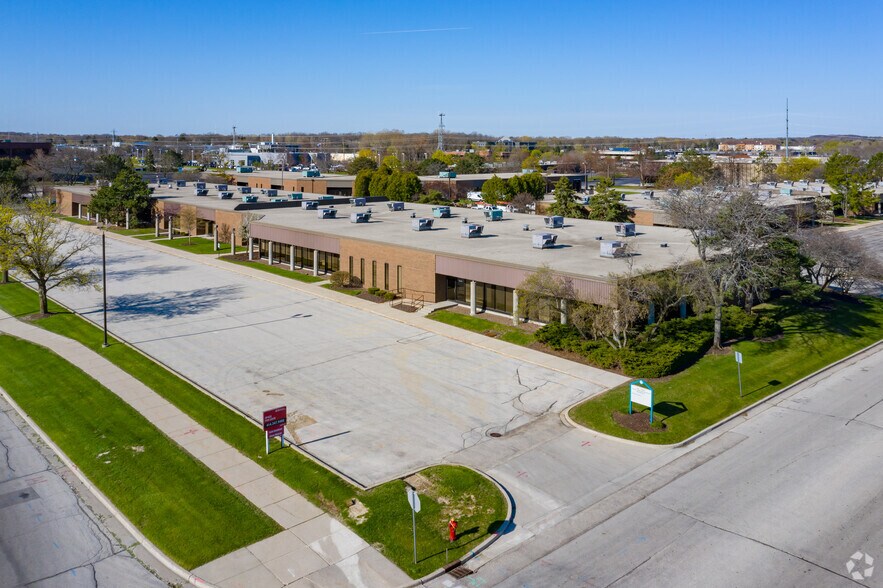 More Photos Of 9045 N Deerwood Dr, Brown Deer Light Distribution For Sale