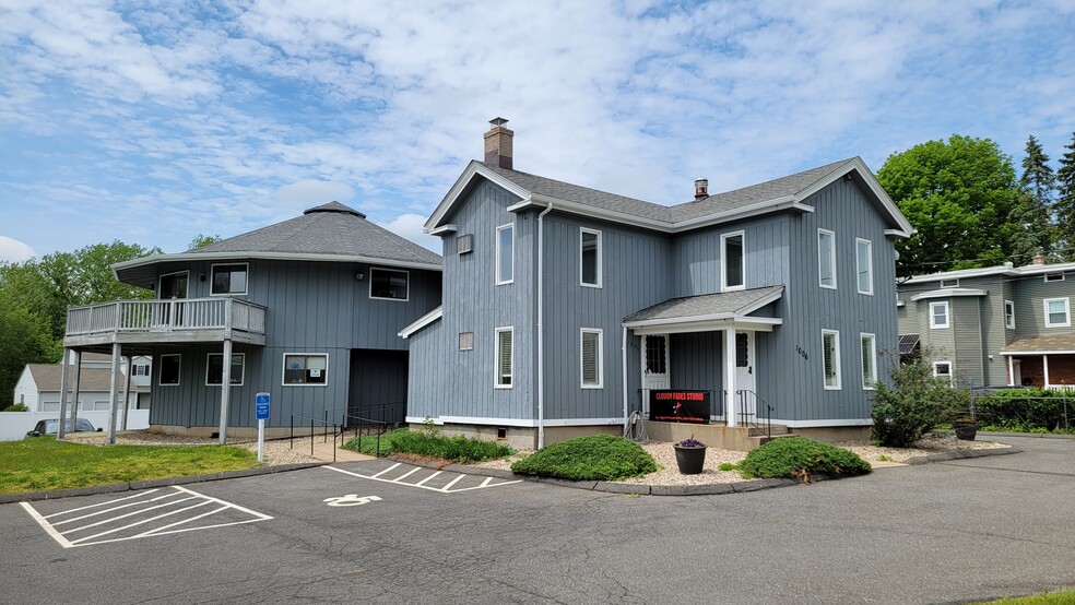 More Photos Of 1006 S Main St, Plantsville Office For Lease