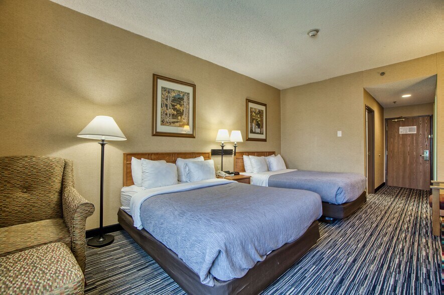 More Photos Of 7860 6th St, Wellington Hotel For Sale