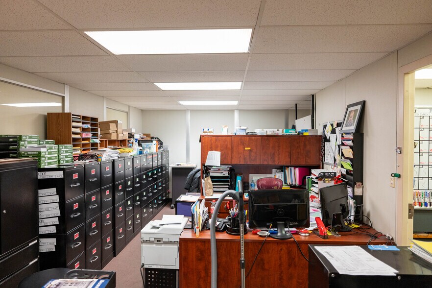 More Photos Of 2424 Columbus Rd, Springfield Warehouse For Sale