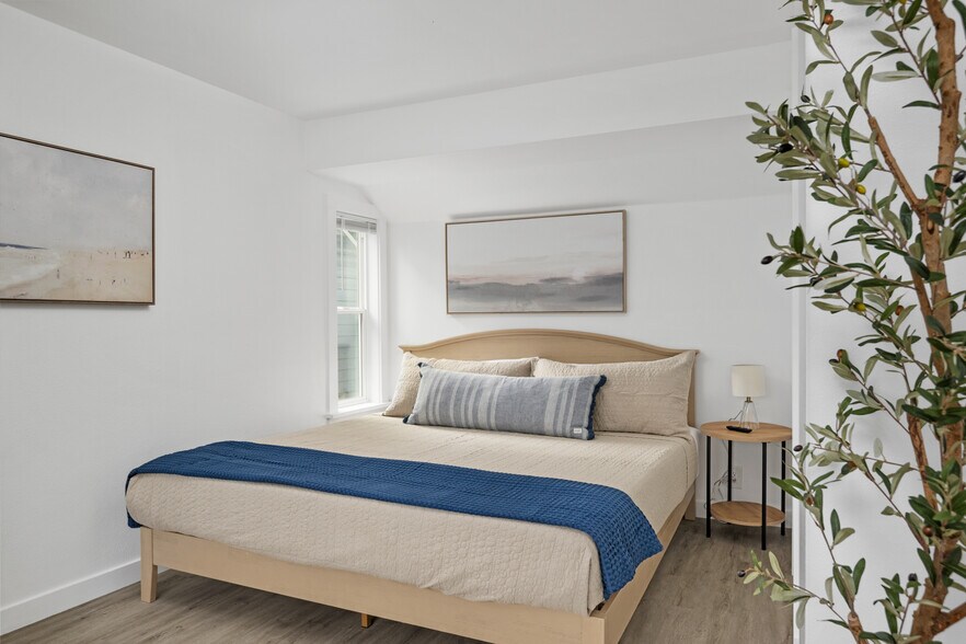 More Photos Of Ocean Rogue Inn, Rockaway Beach Hospitality For Sale