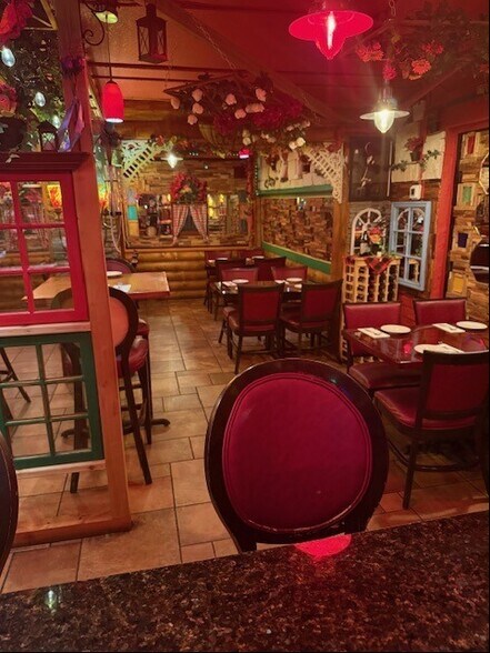 More Photos Of 8820 Lyndale Ave S, Bloomington Restaurant For Sale