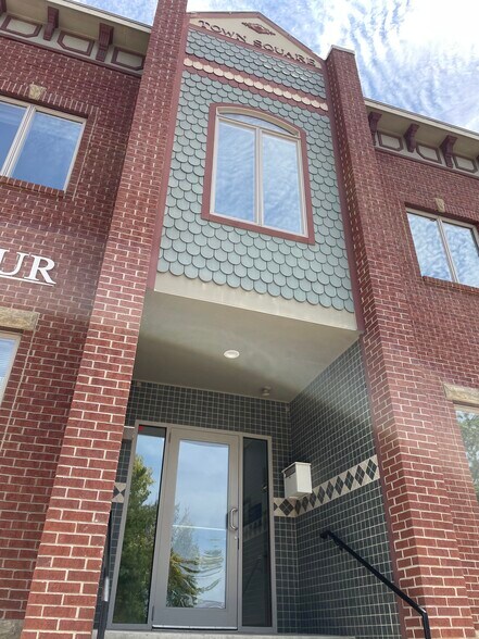 More Photos Of 2024 Cherry Hill Dr, Columbia Office For Sale