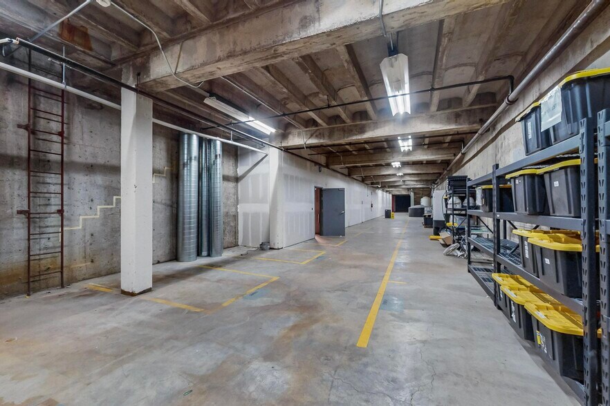 More Photos Of 1510-1512 1st St NW, Albuquerque Industrial For Sale