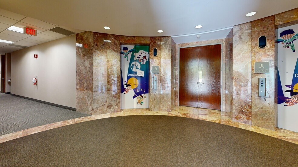 More Photos Of 9401 Arrowpoint Blvd, Charlotte Office For Lease