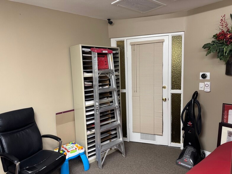 More Photos Of 1598 W Katella Ave, Anaheim Office For Sale