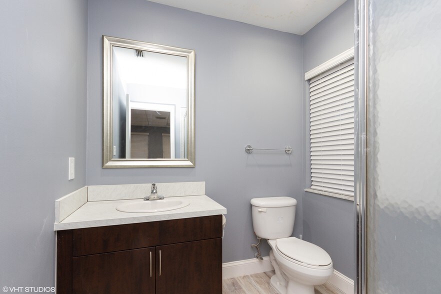 More Photos Of 212 SE 8th St, Fort Lauderdale Office Residential For Sale