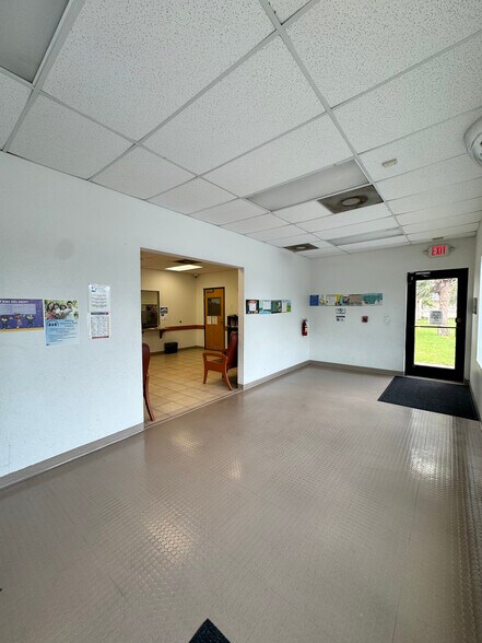 More Photos Of 1060 MacKintosh Dr, Brownsville Office For Sale