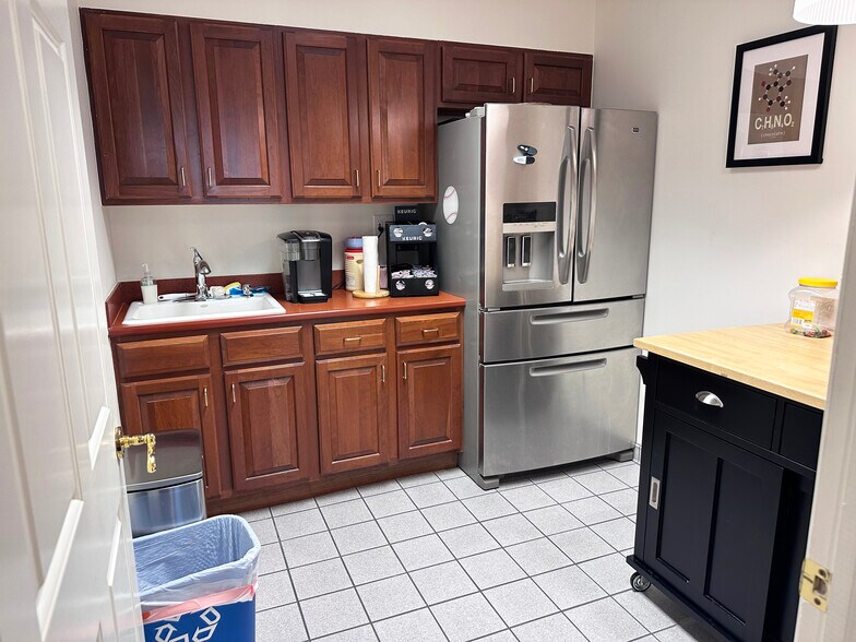More Photos Of 600 Fairmount Ave, Towson Loft Creative Space For Sale