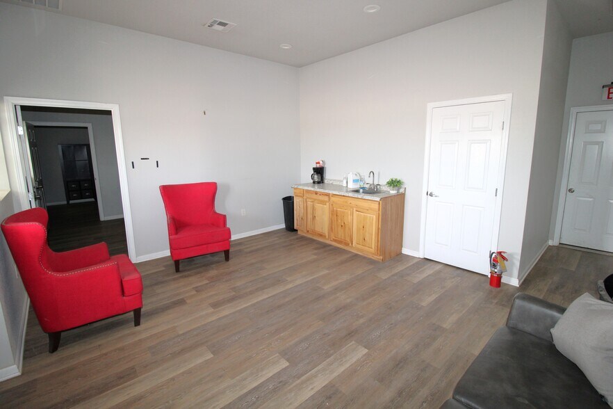 More Photos Of 5900 County Road 1142, Midland Warehouse For Sale