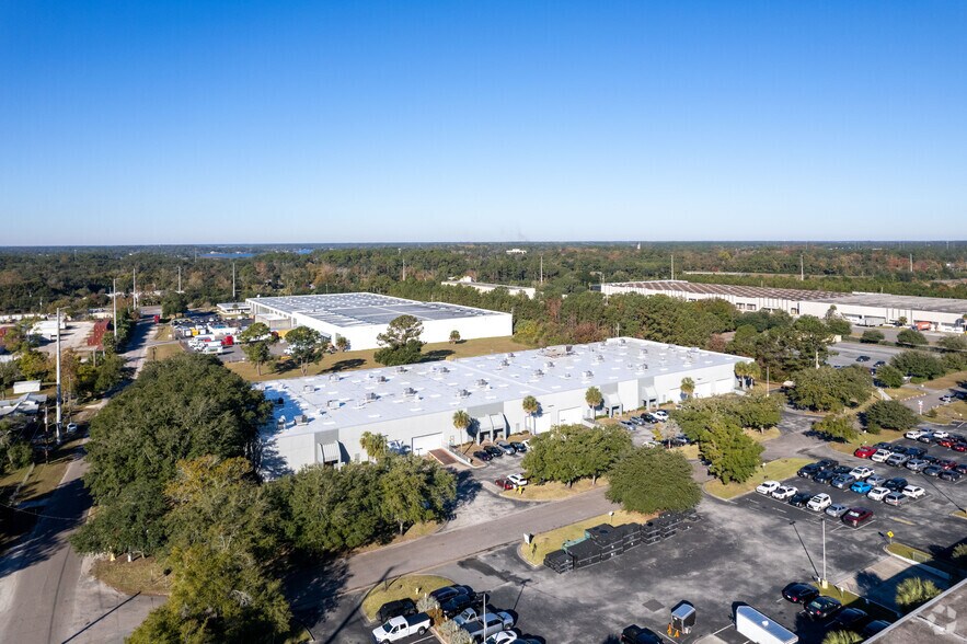 More Photos Of 9410 Parker Ave, Jacksonville Warehouse For Sale
