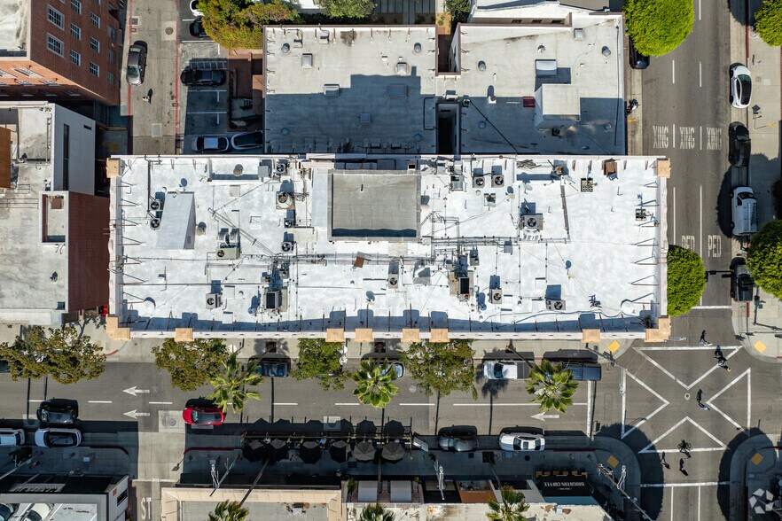 More Photos Of 9601-9621 Brighton Way, Beverly Hills Medical For Lease
