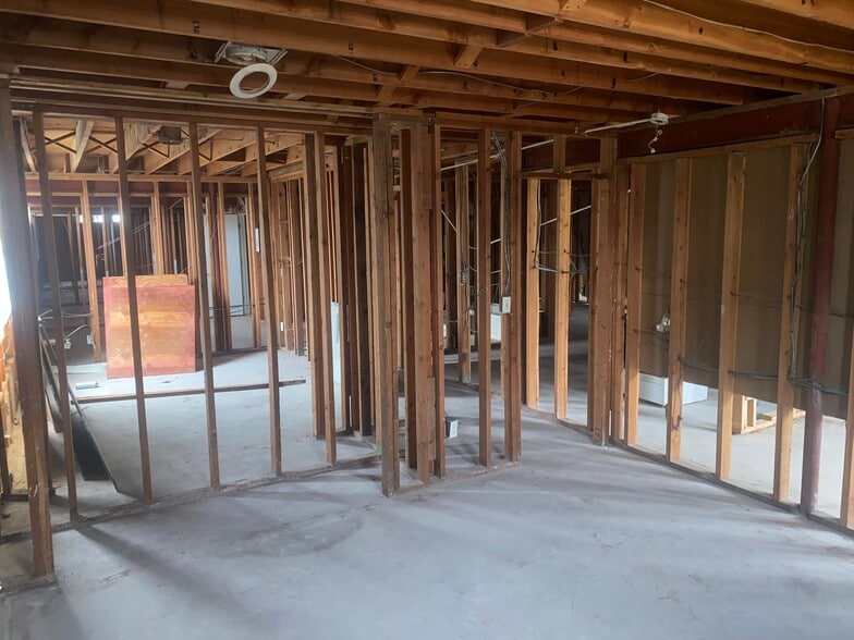 More Photos Of 416 Perrin St, Ypsilanti Apartments For Sale