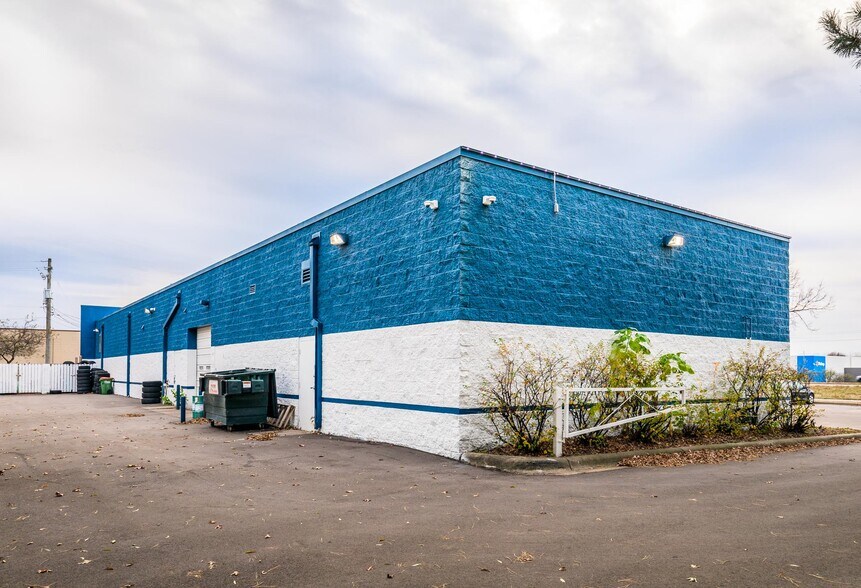 More Photos Of 8443 University Ave NE, Spring Lake Park Auto Repair For Sale