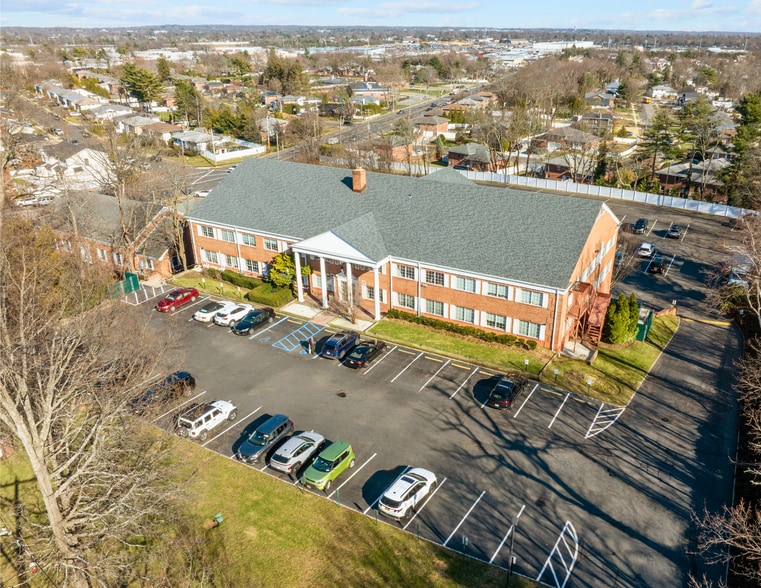 Primary Photo Of 575 Jericho Tpke, Jericho Office For Sale