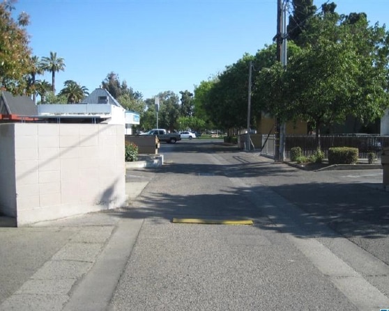 More Photos Of 145 N N St, Tulare Office For Lease