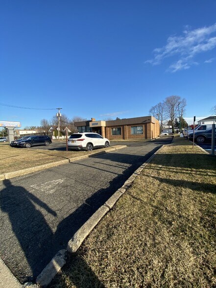 More Photos Of 1620 Front St, East Meadow Medical For Sale