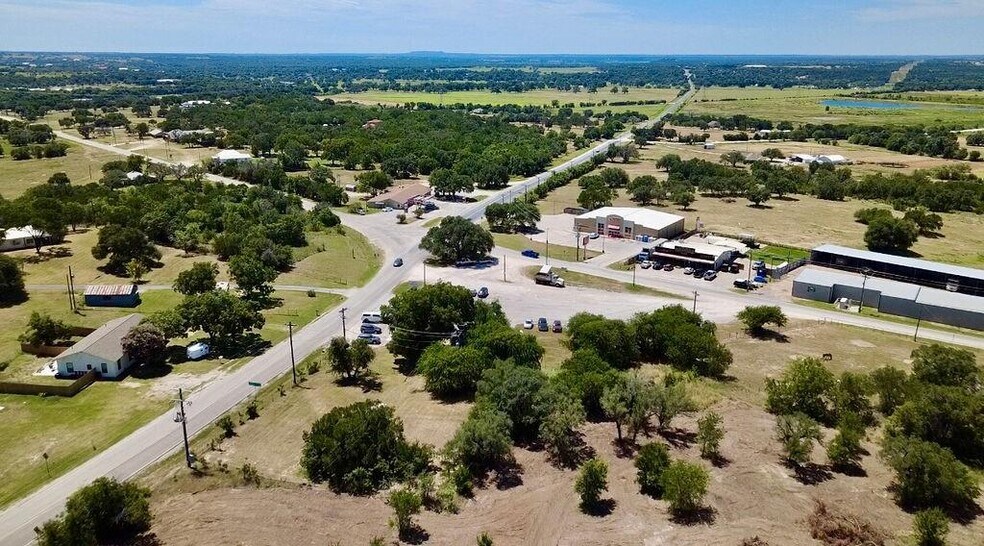 More Photos Of 5080-5090 Tin Top Rd, Weatherford Restaurant For Sale