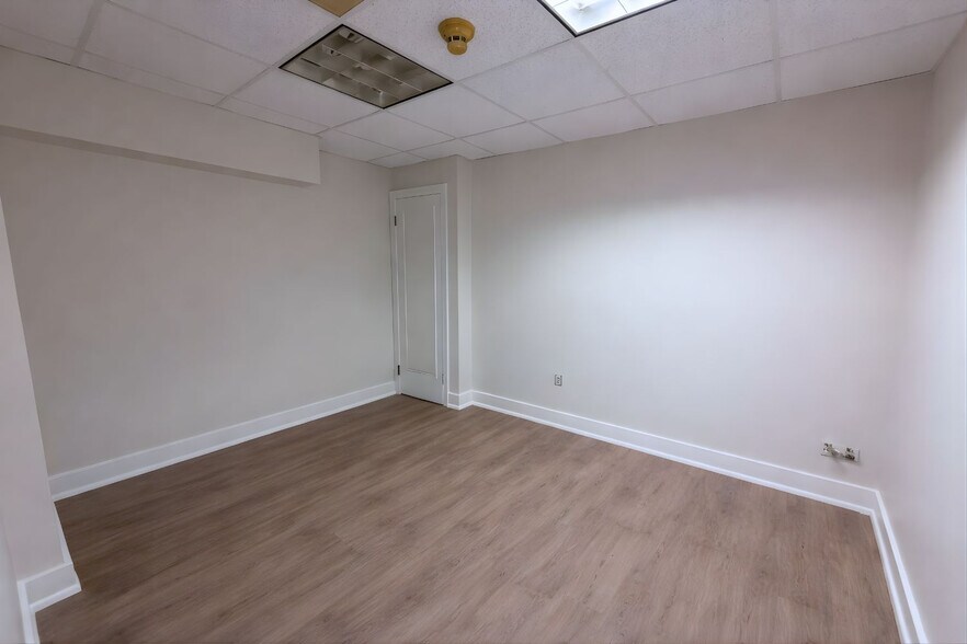 More Photos Of 650 Bergen Ave, Jersey City Medical For Lease