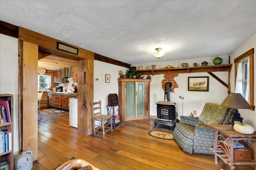 More Photos Of 2945 Greenbrier Rd, Madison Specialty For Sale