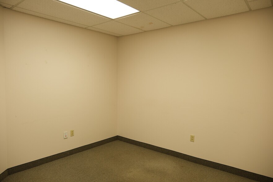 More Photos Of 4085 Seneca St, West Seneca Medical For Lease