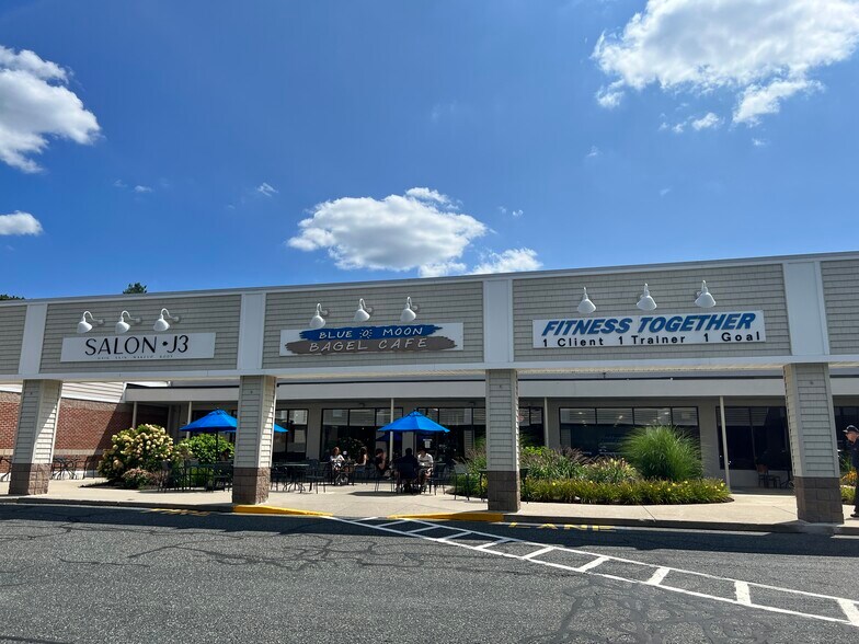 More Photos Of 230 Main St, Medfield Unknown For Lease