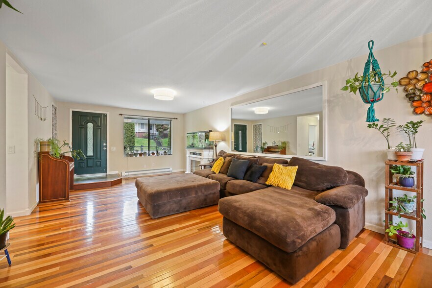 More Photos Of 4701 S 3rd Ave, Everett Multifamily For Sale