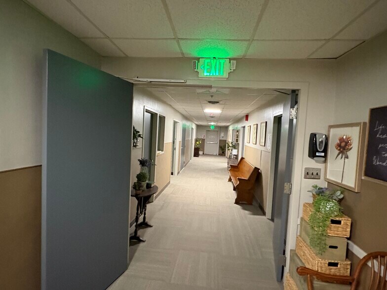 More Photos Of 411 W Division St, Manteno Flex For Sale