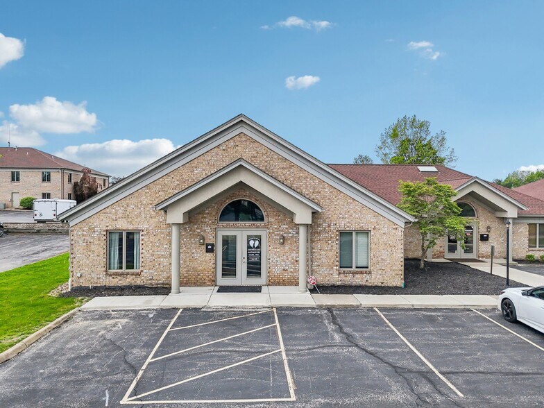More Photos Of 819 Southwestern Run, Youngstown Medical For Sale