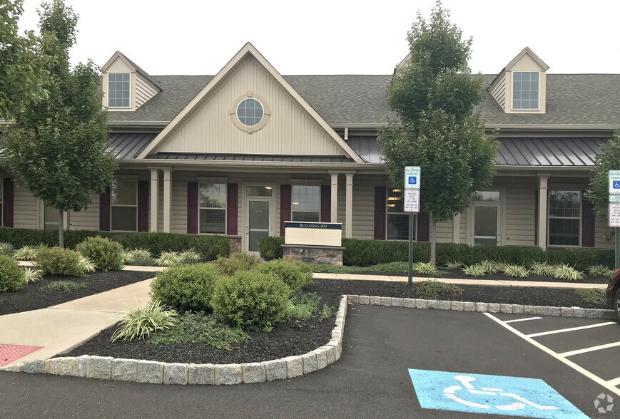 More Photos Of 2325 Heritage Center Dr, Furlong Unknown For Lease