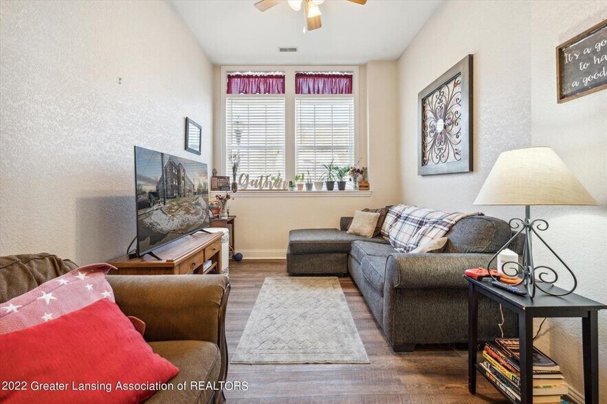 More Photos Of 335 Horatio St, Charlotte Apartments For Sale